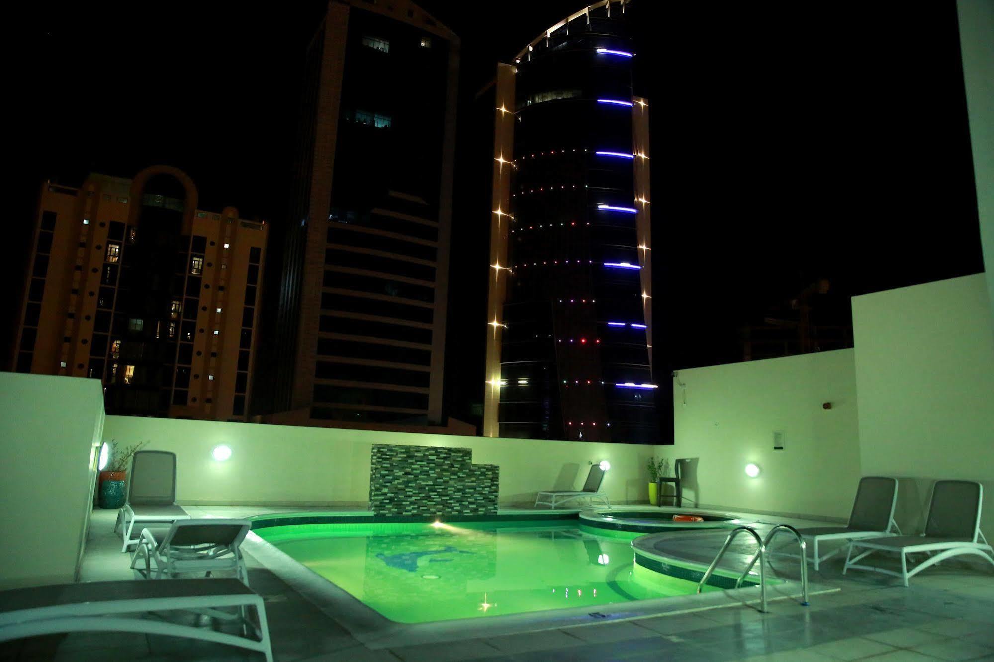 Seef Avenue Suites Manama Ngoại thất bức ảnh